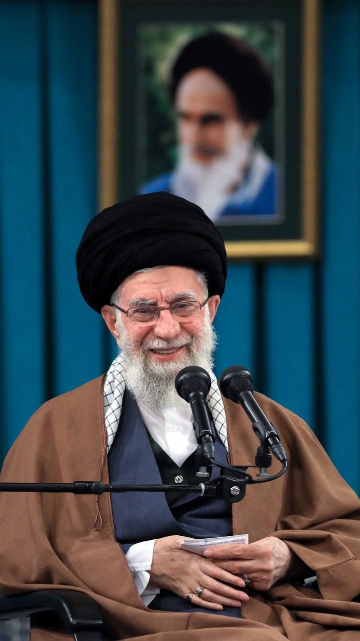 بیوگرافی سید علی خامنه ای