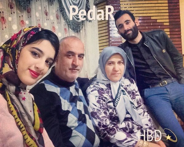 عکس پدر و مادر عادل غلامی