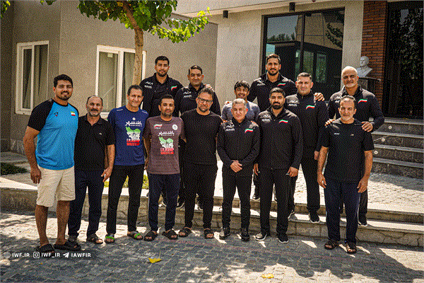 کشتی آزاد ایران با مربیگری محمدی