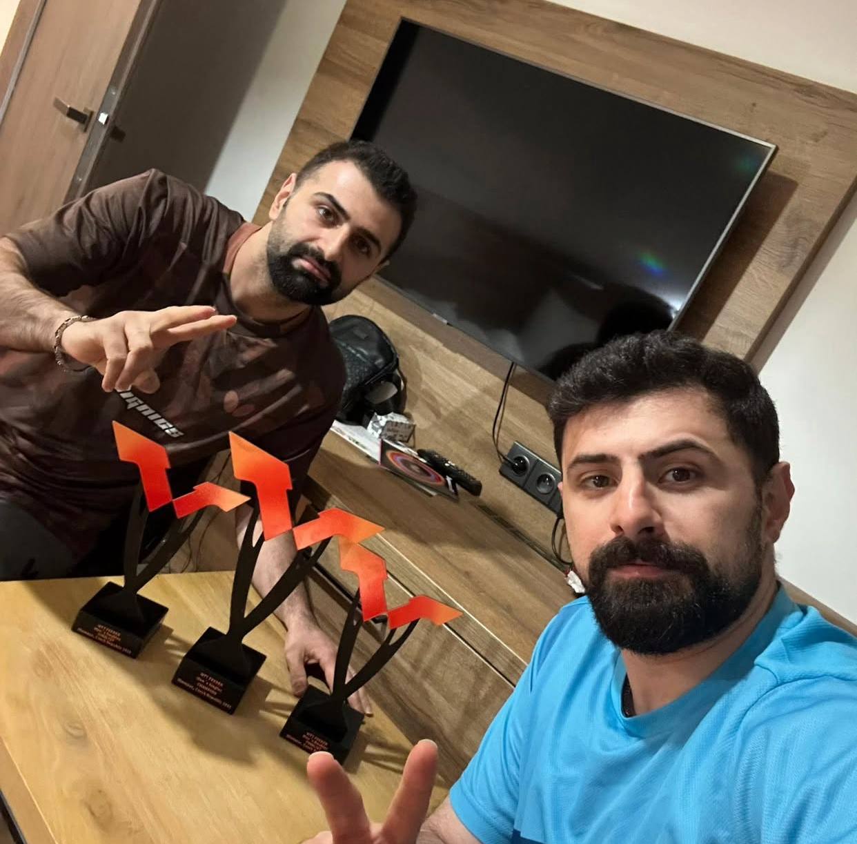 عکس نوشاد عالمیان