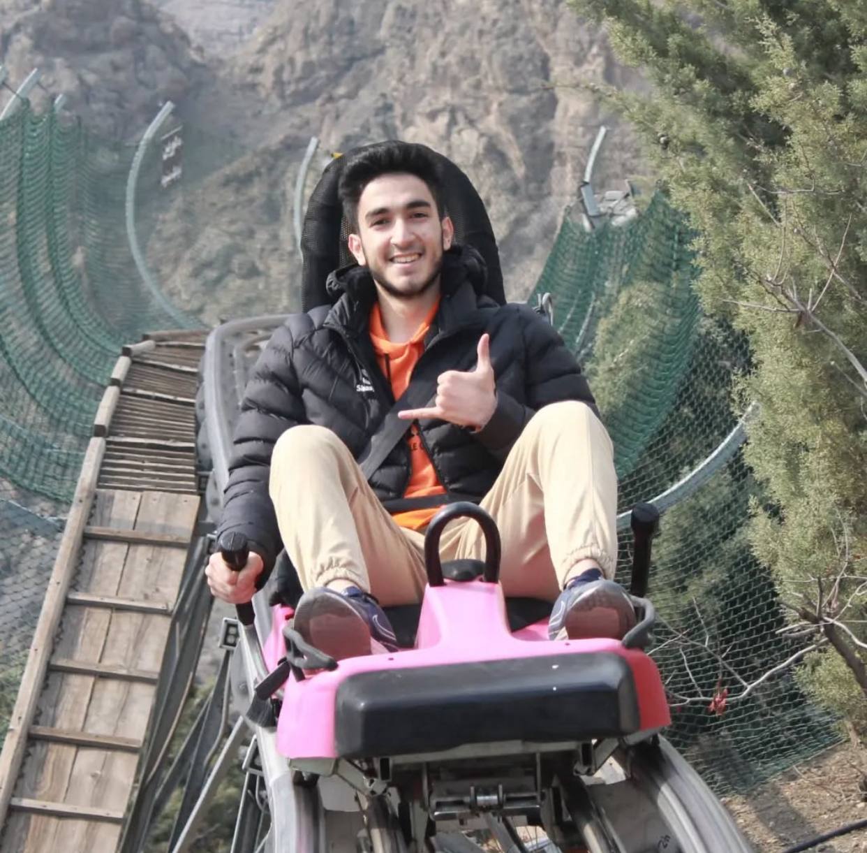 امیرمحمد حقیقت‌شناس عکس ها