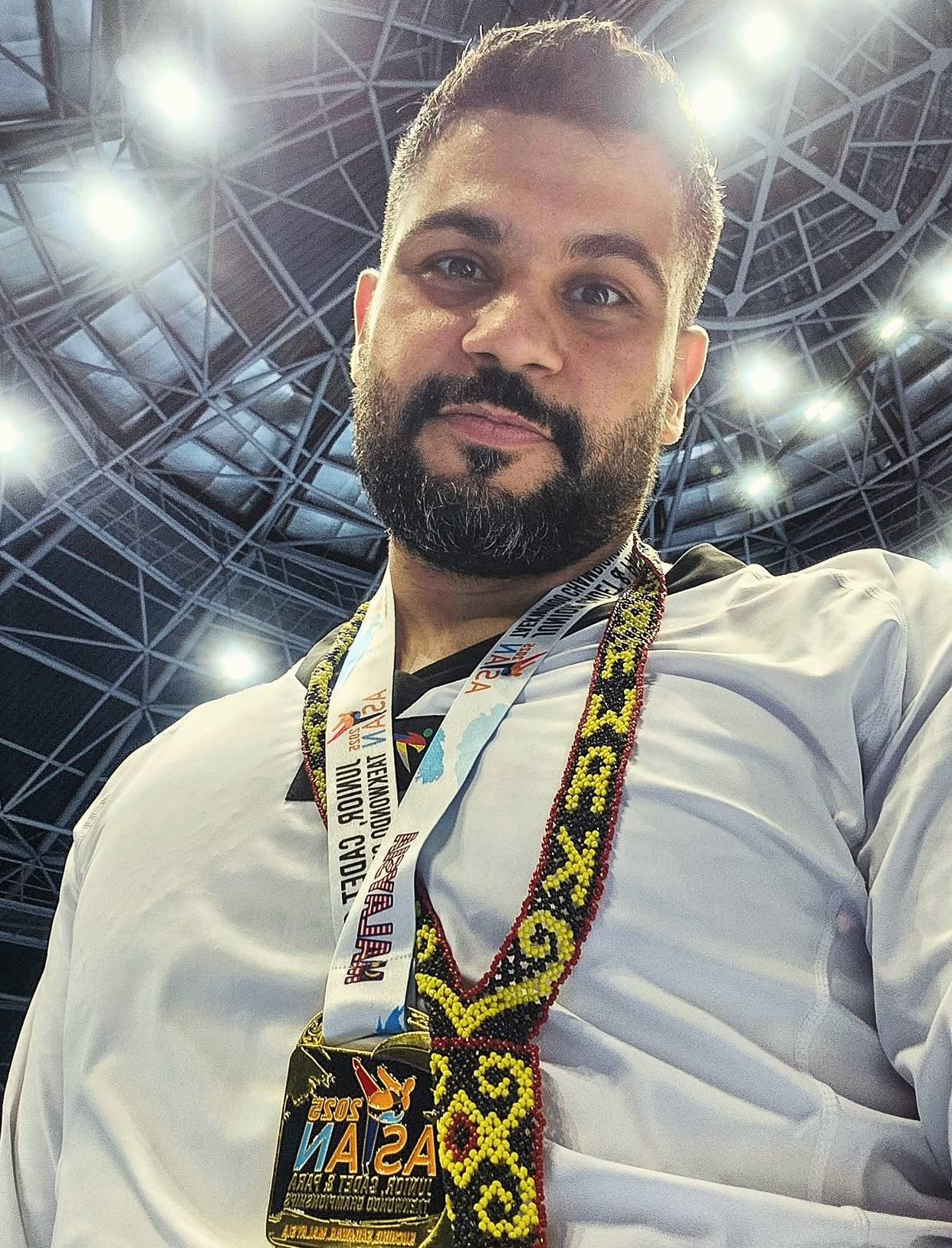 حامد حق‌شناس عکس ها