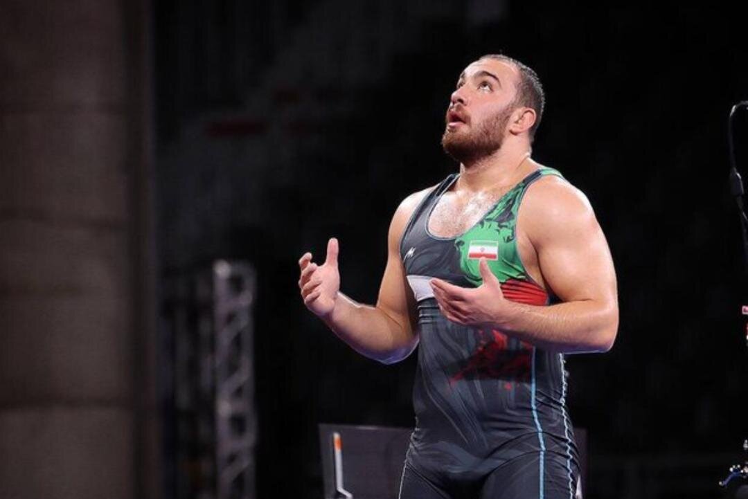 کشتی جهان زیر سایه امیرحسین زارع کشتی جهان زیر سایه امیرحسین زارع