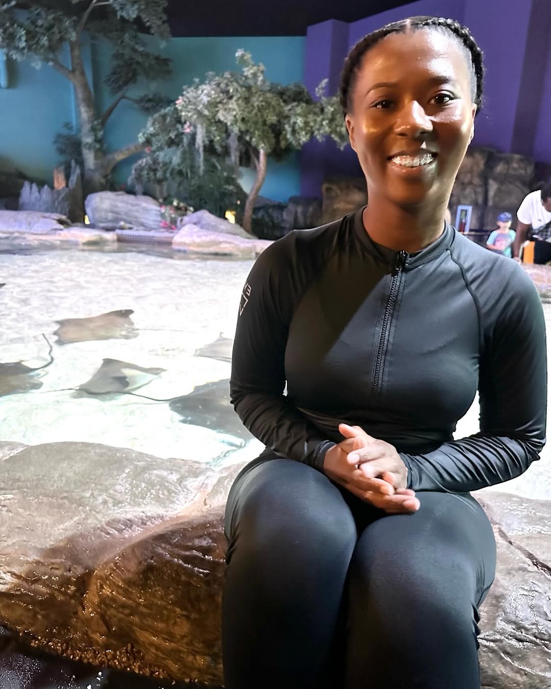 والپیپر سابرینا دین فوتبالی 2025 