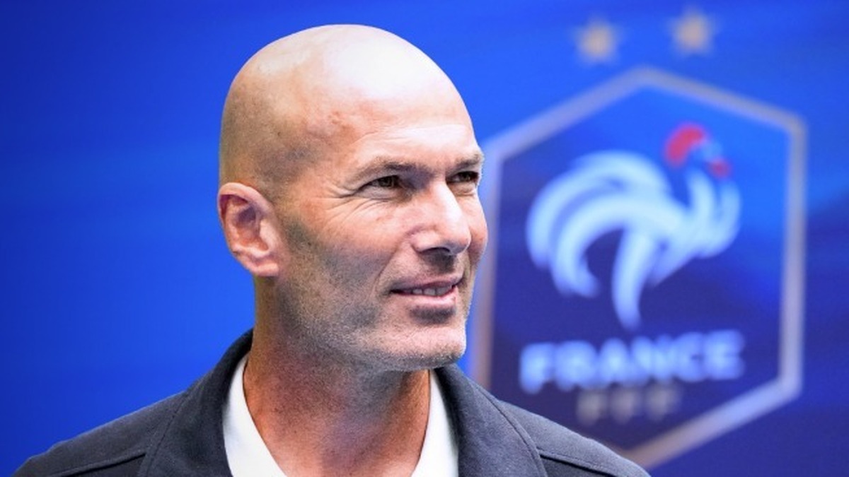 زیدان اسطوره فرانسه بازمیگردد زیدان اسطوره فرانسه بازمیگردد