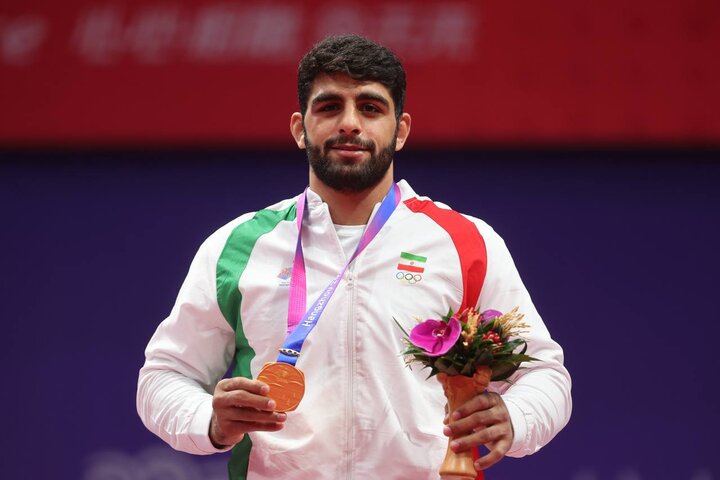 هادی ساروی ستاره بی‌حاشیه و طلایی کشتی فرنگی