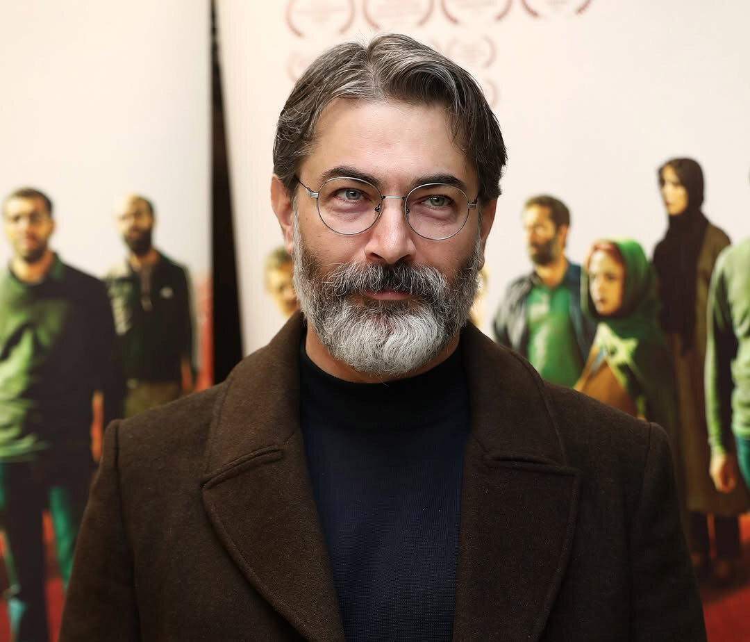 عکس حضور پارسا پیروزفر در مهمانی توقیف‌شده