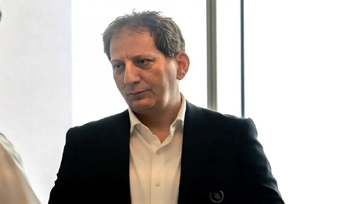 بابک زنجانی برای دلار تارگت ۲۰۰ هزار تومانی داد