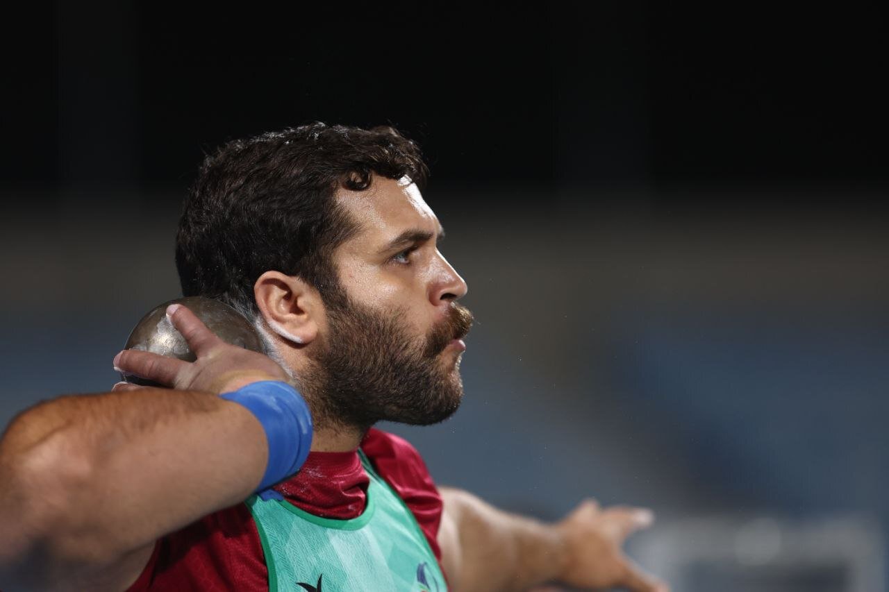 پرتاب وزنه نقره برای ایران پرتاب وزنه نقره برای ایران