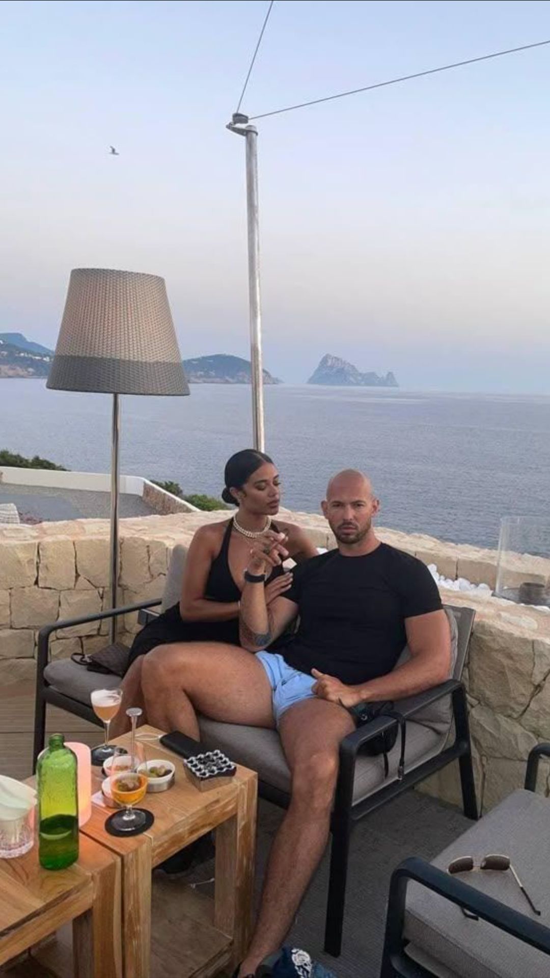 سکس جانی سینز