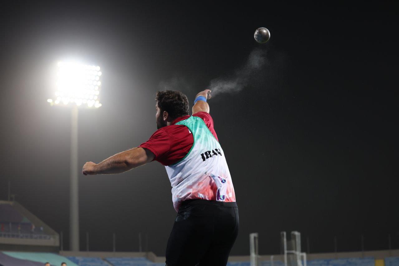 محمدرضا طیبی نایب قهرمان وزنه محمدرضا طیبی نایب قهرمان وزنه