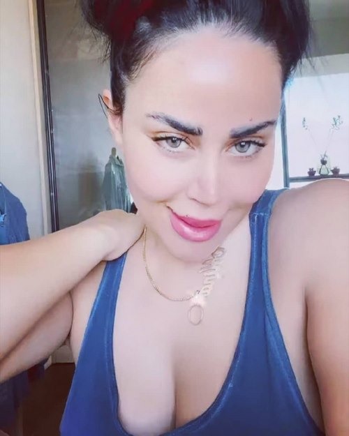  عکسهای مینا نامداری و همسرش