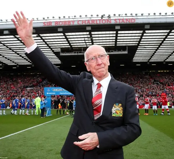  سر بابی چارلتون  نماد افتخار منچستریونایتد