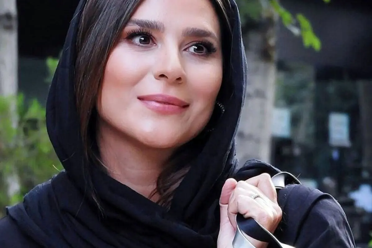  عکس بازداشت سحر دولت‌شاهی 