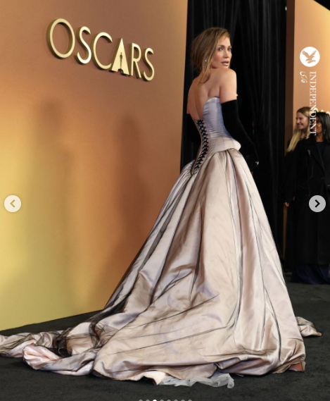 جنیفر لوپز در شب جوایز افتخاری سینما جنیفر لوپز در شب جوایز افتخاری سینما