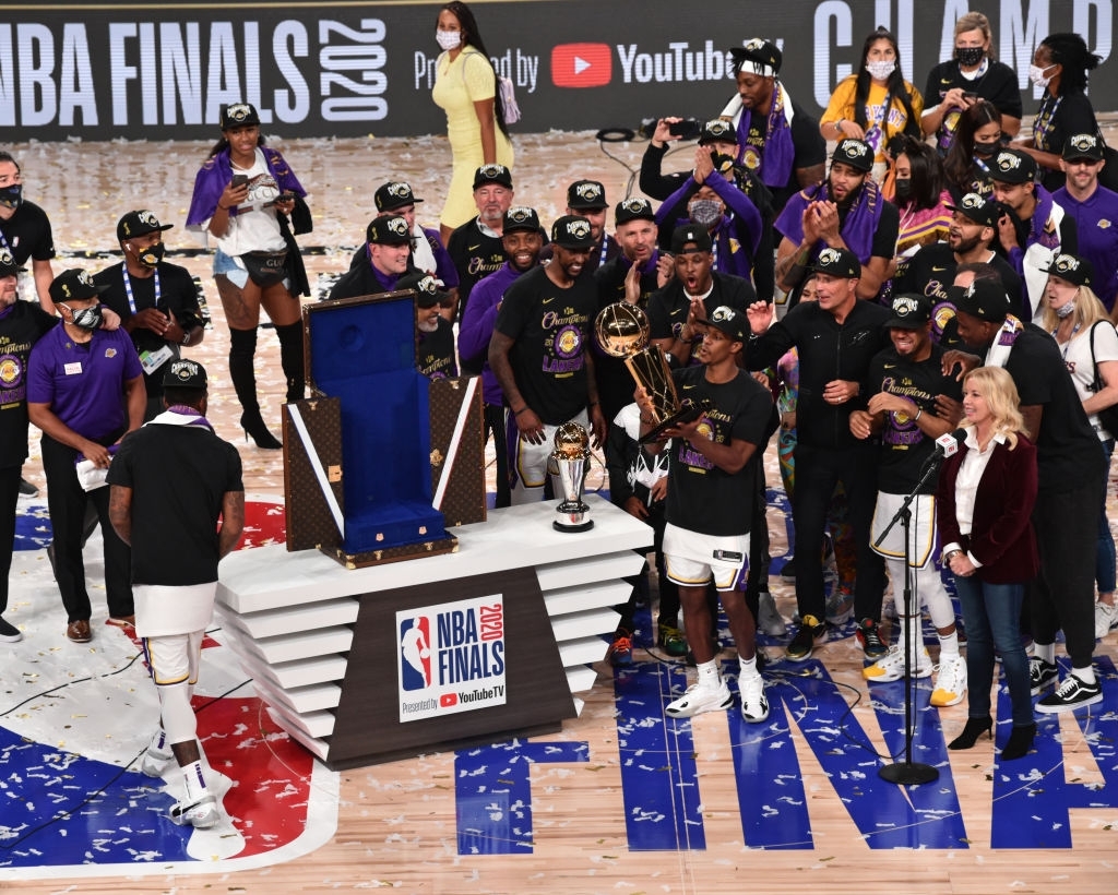  افتخارات و قهرمانی‌ها باشگاه لس آنجلس لیکرز