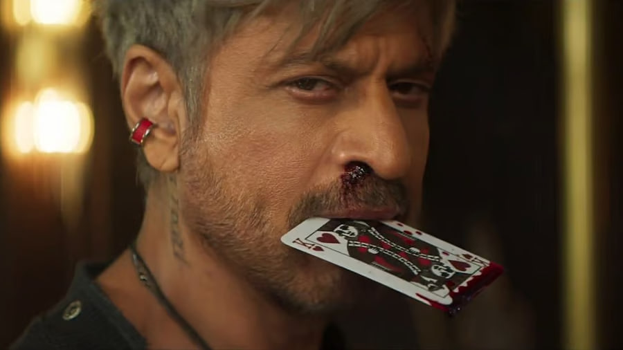 ستاره‌ی بالیوود در کنار Shah Rukh Khan