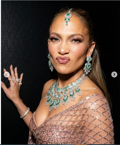 جنیفر لوپز در جشن ۴ روزه هند جنیفر لوپز در جشن ۴ روزه هند