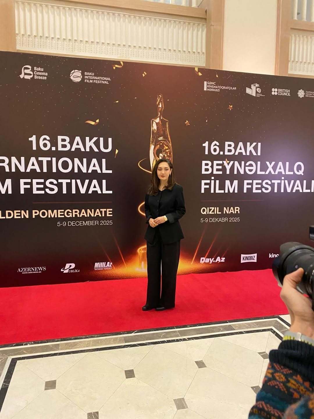 واکنشها به استایل نیکی کریمی در باکو واکنشها به استایل نیکی کریمی در باکو