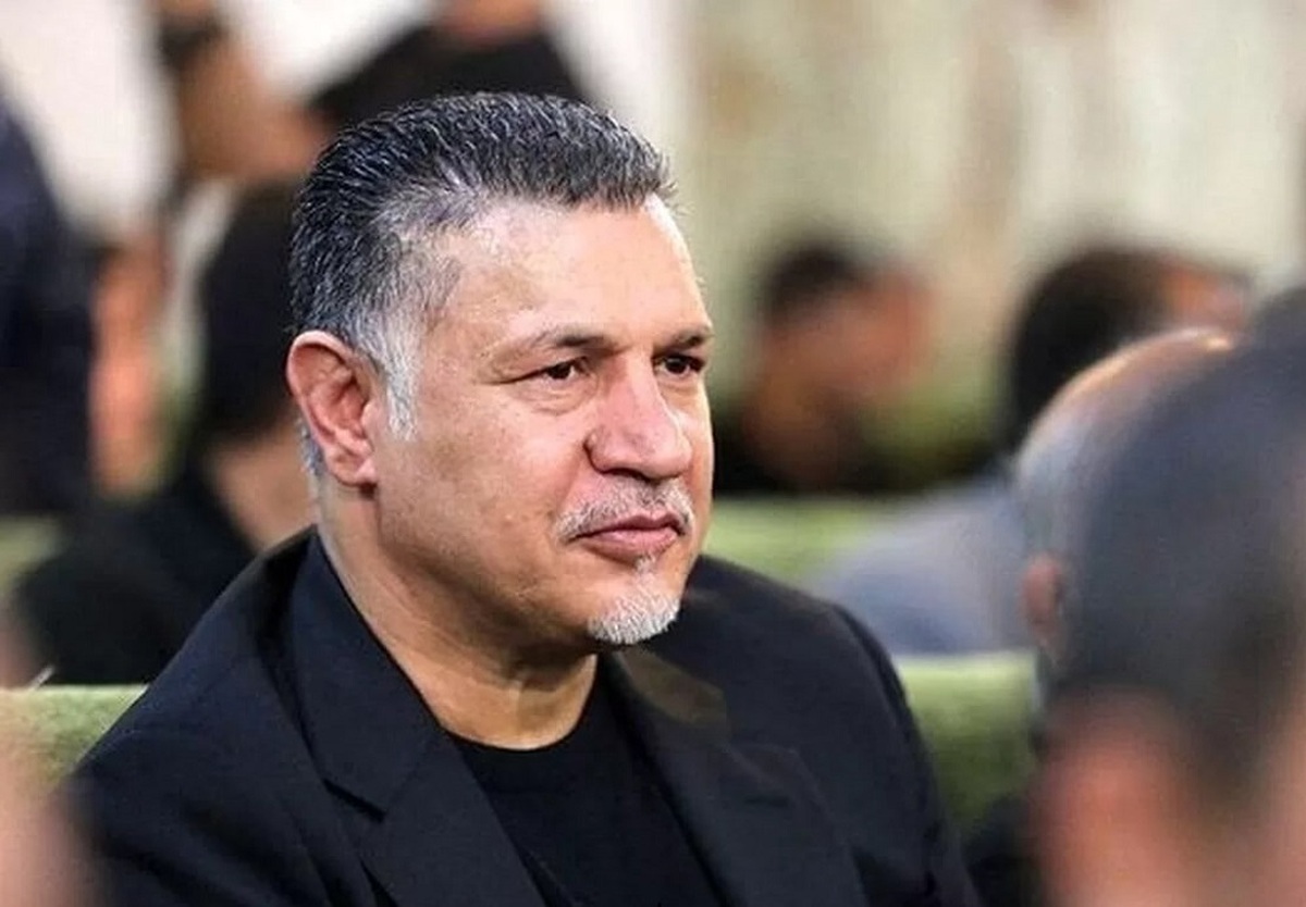 علی دایی پس از عینک و جواهرات برند ساعت را معرفی کرد علی دایی پس از عینک و جواهرات برند ساعت را معرفی کرد