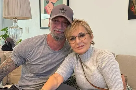  لایو و فری‌استایل رپرها با اشاره به پسر گوگوش