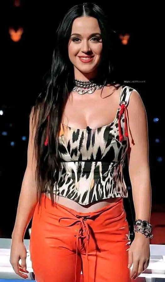 عکس برهنه کیتی پری عکس برهنه کیتی پری