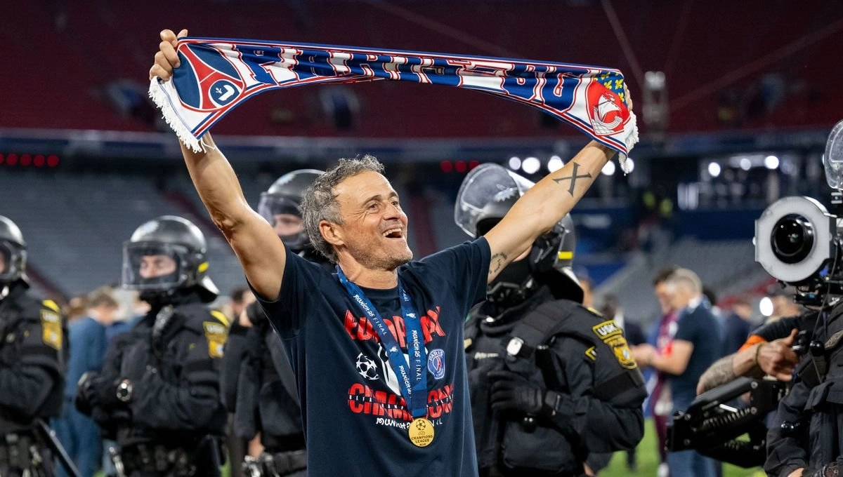  سرمربی پاری‌سن‌ژرمن بهترین مربی سال جهان شد