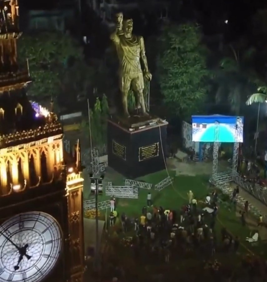 کلکته میزبان مجسمه غولپیکر مسی کلکته میزبان مجسمه غولپیکر مسی