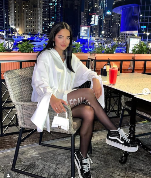 حضور پررنگ ربکا قادری در دنیای مد و فشن حضور پررنگ ربکا قادری در دنیای مد و فشن