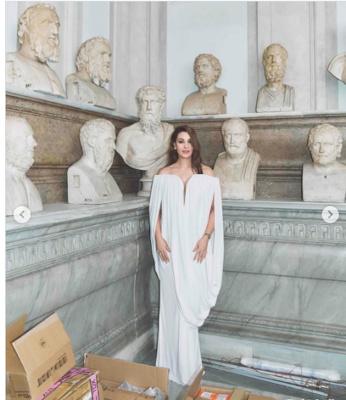 مونیکا بلوچی با جواهرات لوکس کارتیه مونیکا بلوچی با جواهرات لوکس کارتیه