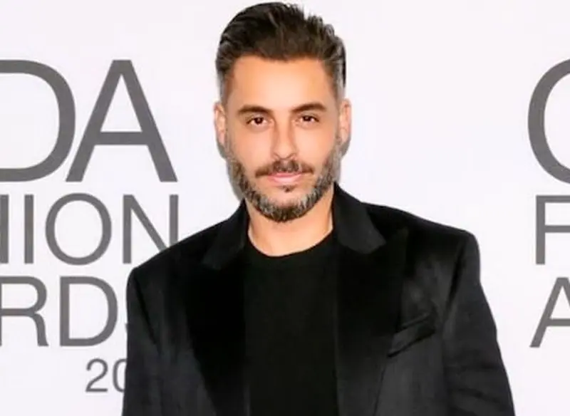 چرا مایک امیری طراح نوظهور سال شد چرا مایک امیری طراح نوظهور سال شد