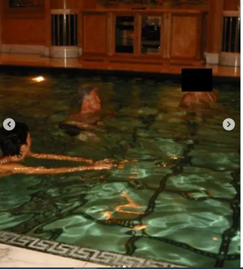 کلینتون در تصاویر تازه اپستین دیده شد کلینتون در تصاویر تازه اپستین دیده شد